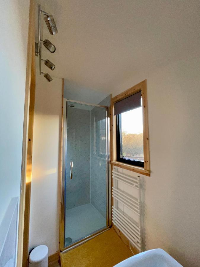 Per Ardua Shepherds Hut Fort William Exterior foto
